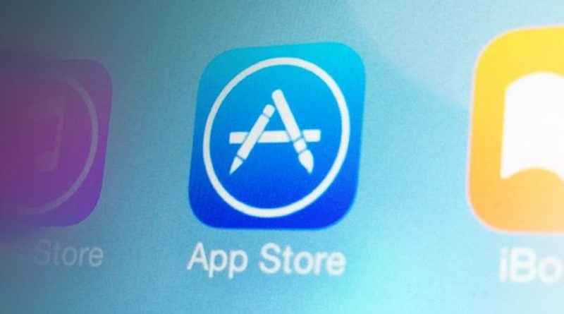 Apple makes having privacy policy necessary for apps