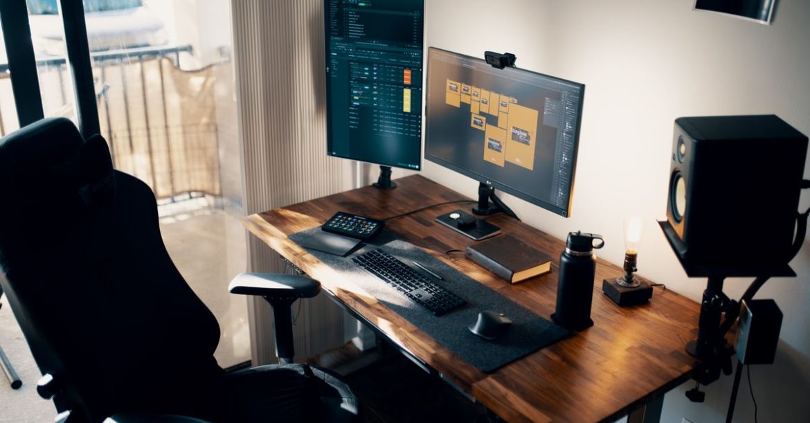 Gaslight macOS malware prompt injection technique targeting AI malware analysts with embedded fake error messages